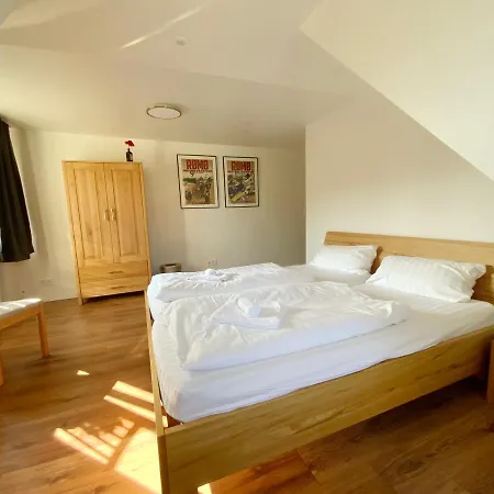 Apartament Colonial Cafe *