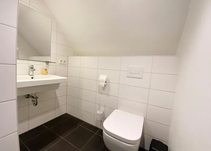 Appartement Colonial Café *